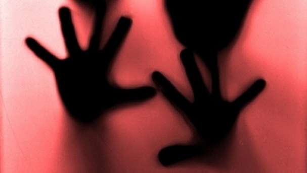 ಶಾಲೆಯ ಮಾನವುಳಿಸಲು 6ನೆ ಕ್ಲಾಸು ವಿದ್ಯಾರ್ಥಿನಿಗೆ ಗರ್ಭಪಾತ ಮಾತ್ರೆ: ವಿದ್ಯಾರ್ಥಿನಿ ಗಂಭೀರ